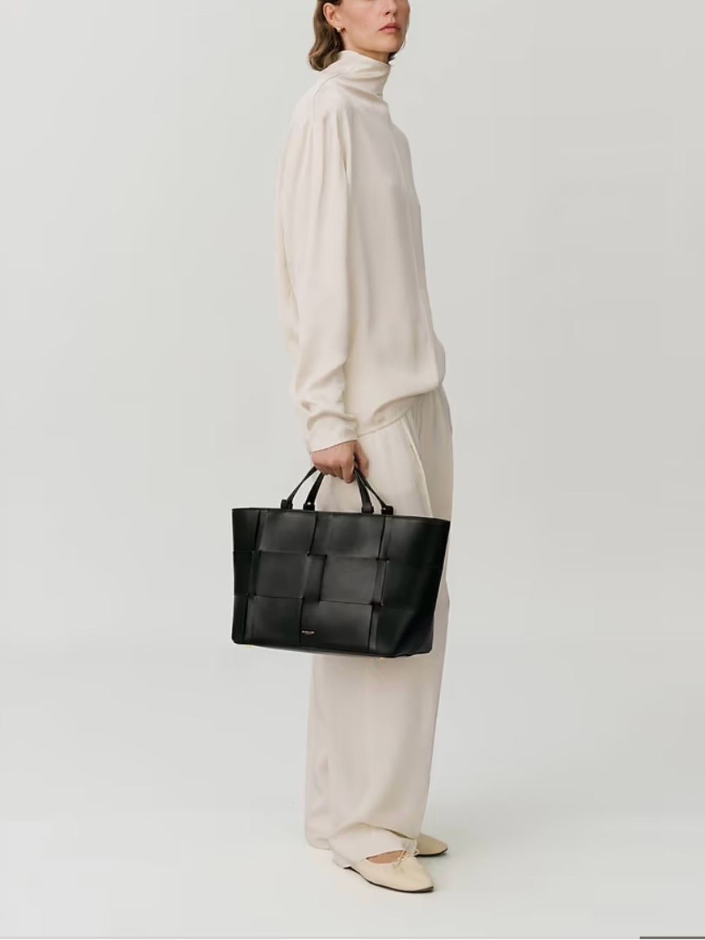 DeMellier Black Florence Bag brand new nvr worn dustbag original box! - Picture 8 of 8